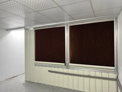 加固式水濂牆：室內牆面安裝