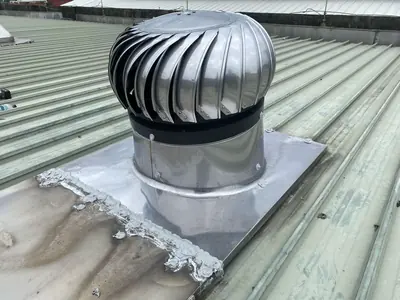22 吋 304 型通風球：鐵皮屋頂安裝